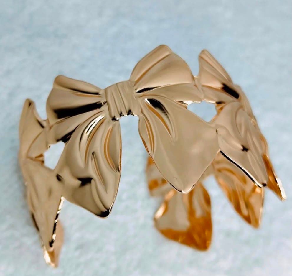 Bow cuff