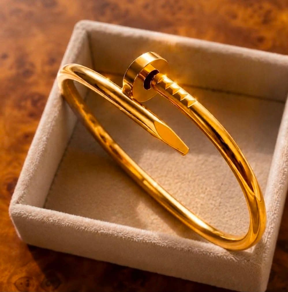 Nail cartier bracelet