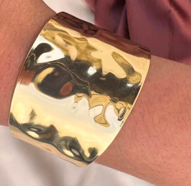 Golden cuff