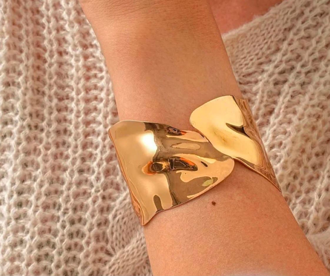 Golden arm cuff