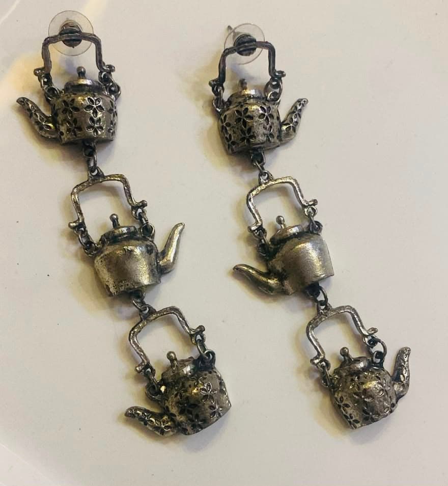 Vintage tea pot earrings